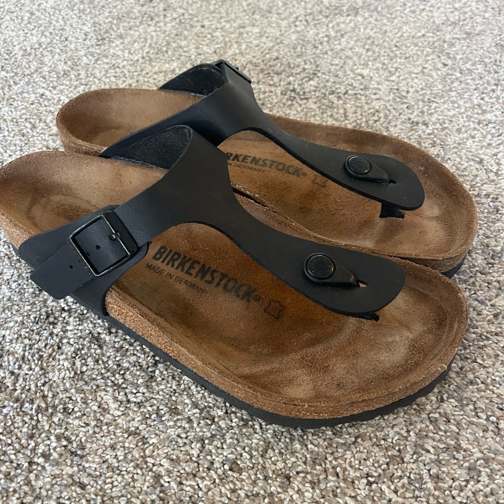 Birkenstock Gizeh Size 39 Sandals